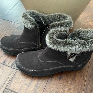 Khombu Snowboots with fur trim